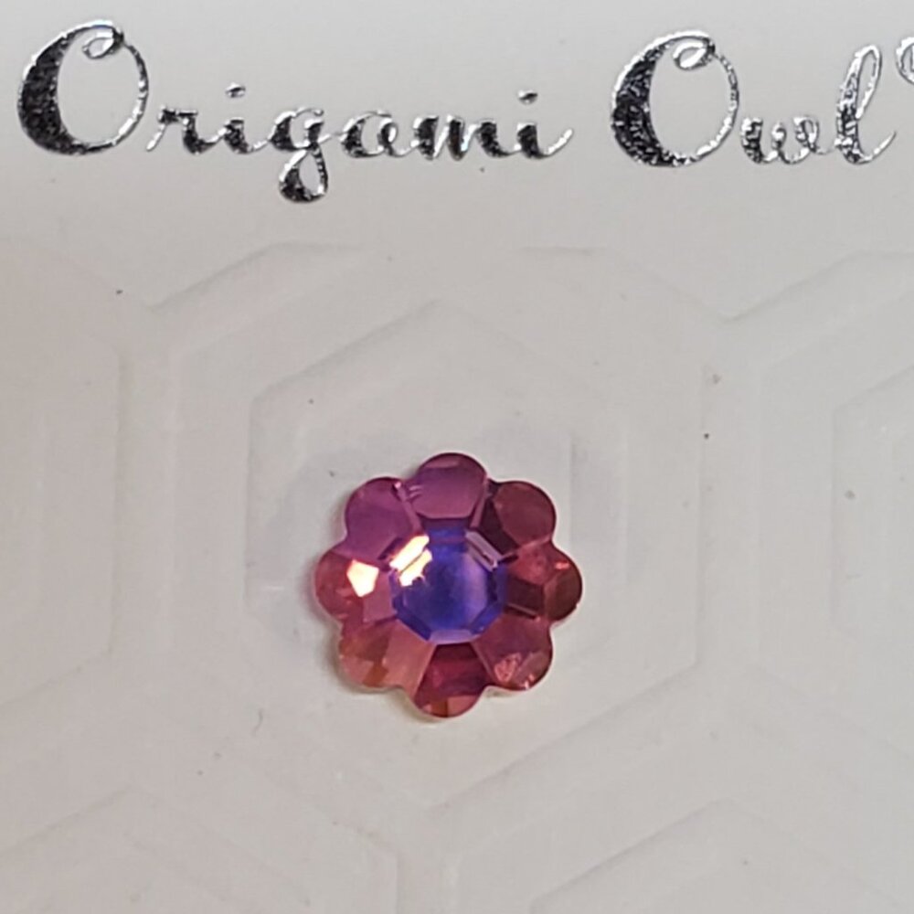 Origami Owl - Brand New Flower Gem Charm